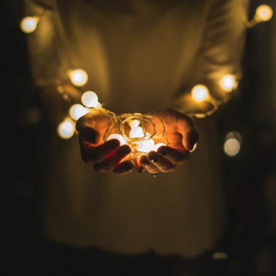 Fulawa 仏ラ和 - Construction - Christiane Hitomi Lafon-Kawaguchi -Photo by Josh Boot (unsplash)